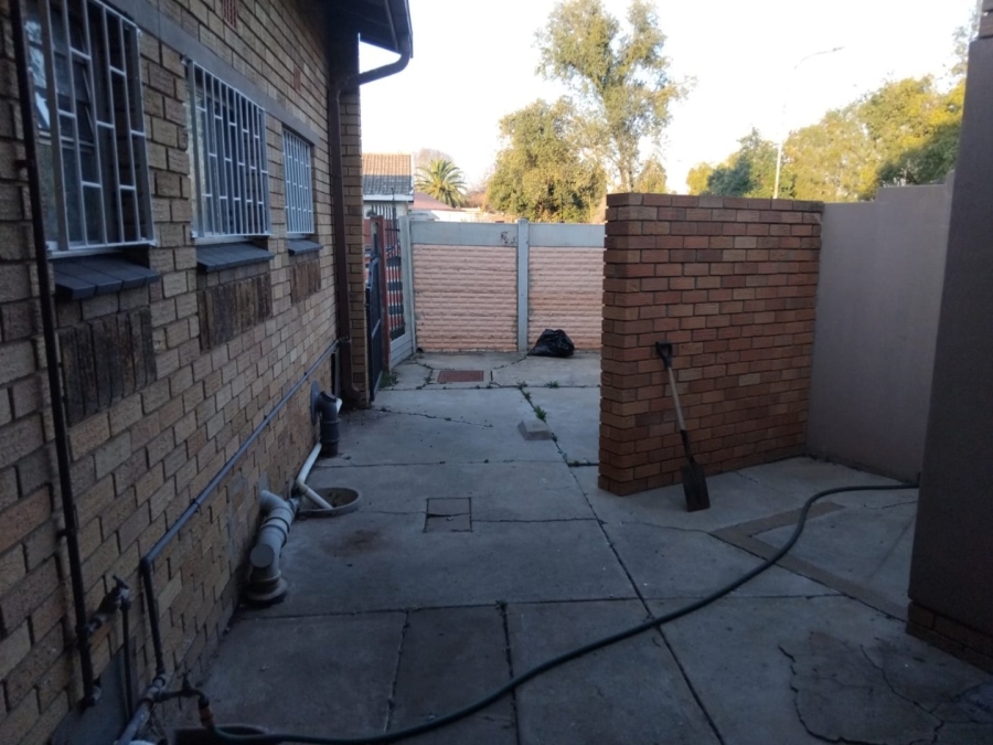 4 Bedroom Property for Sale in Lourenspark North West
